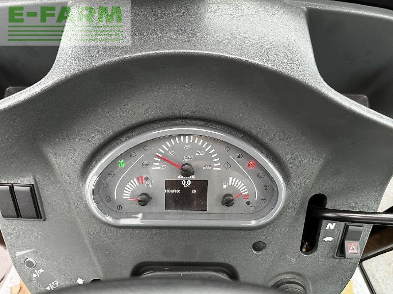 Tractor CLAAS elios 210 (kabine mit glasdach)