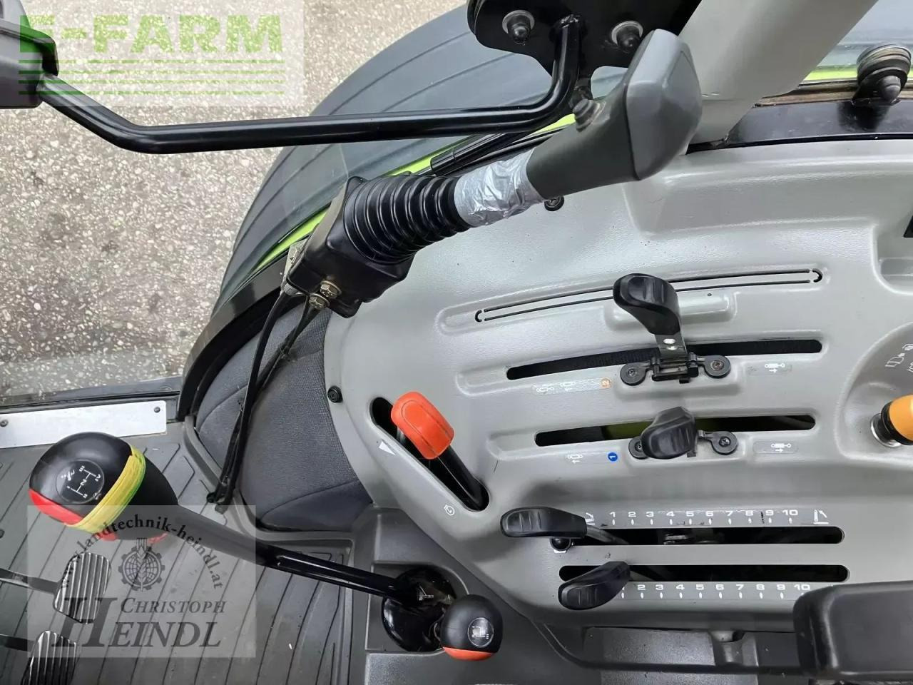 Tractor CLAAS elios 220