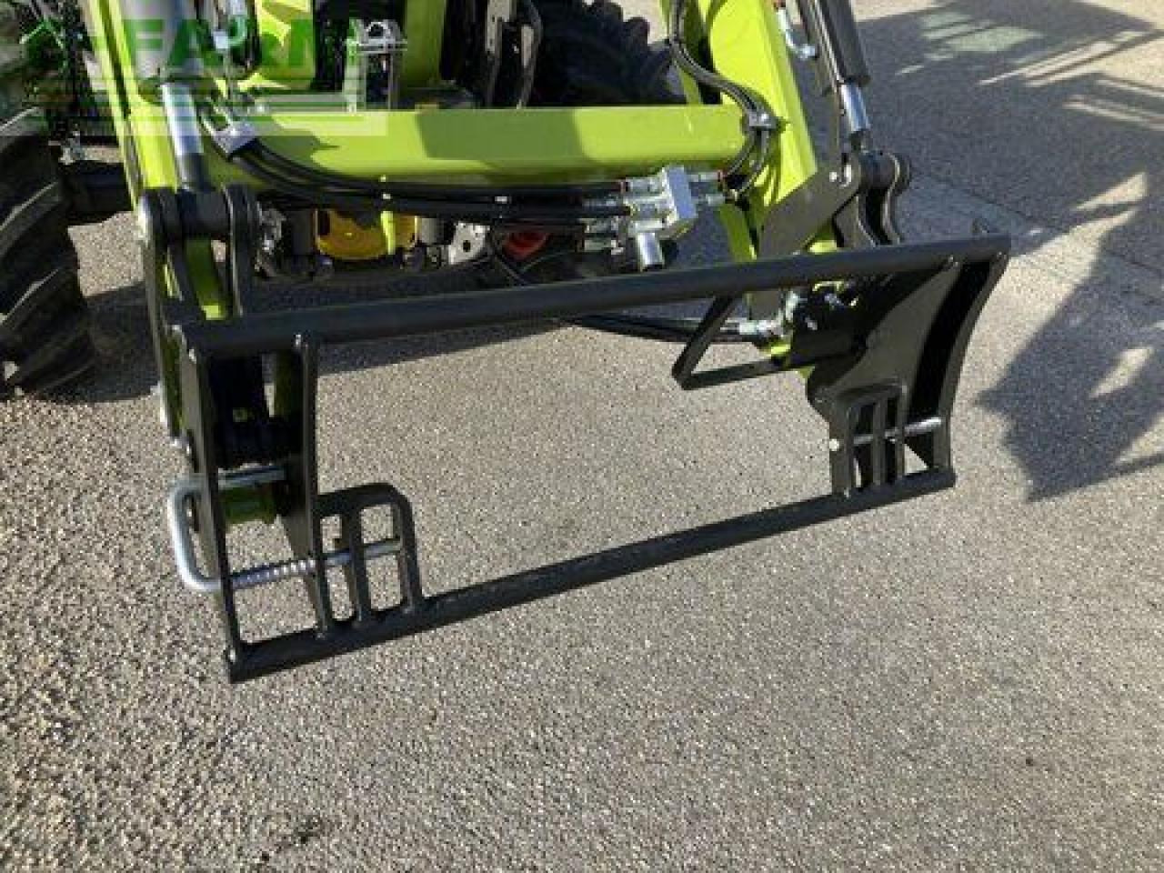 Tractor CLAAS elios 320