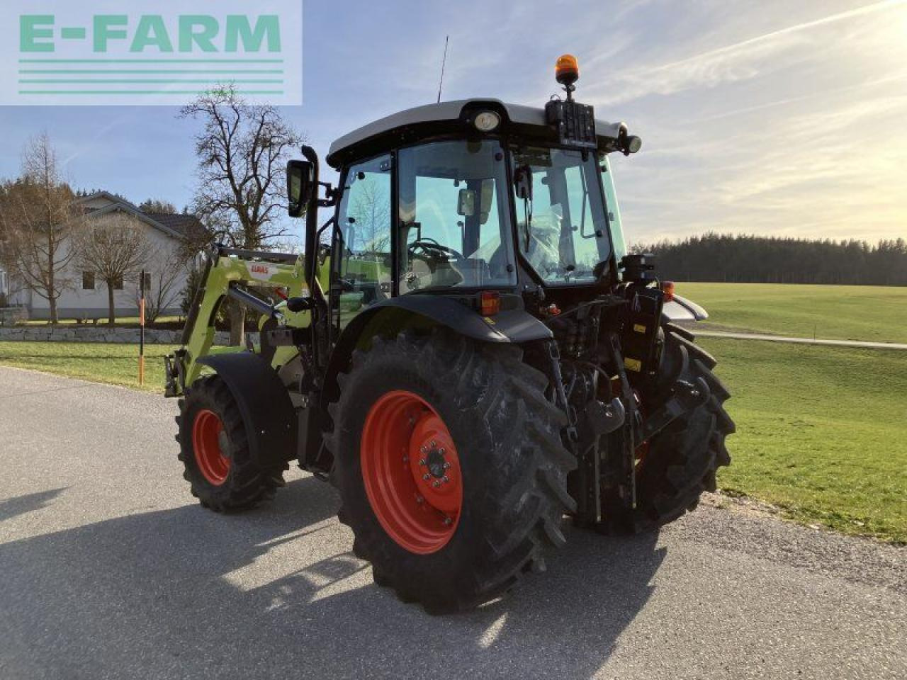 Tractor CLAAS elios 320