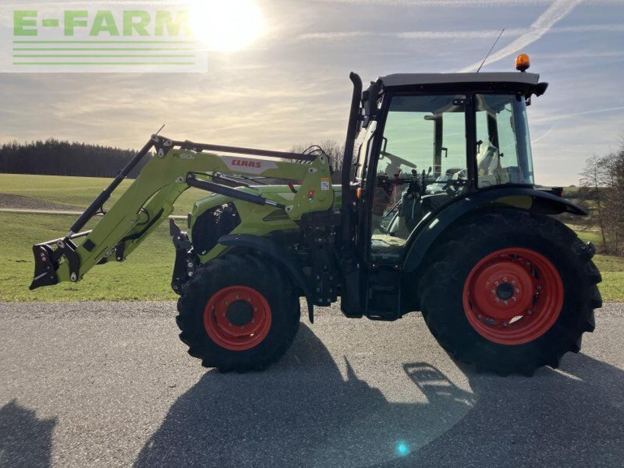 Tractor CLAAS elios 320