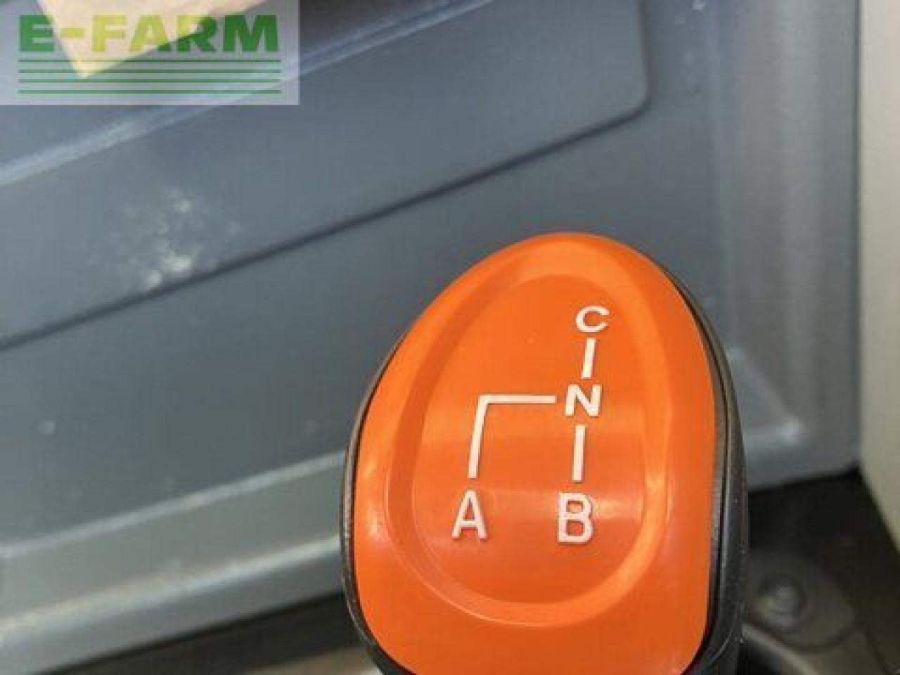 Tractor CLAAS elios 320