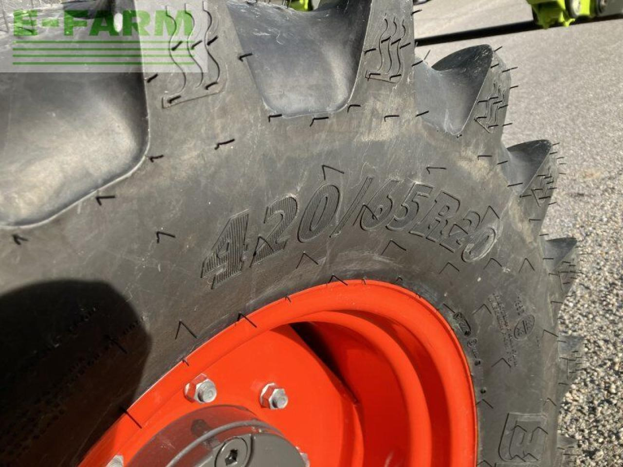 Tractor CLAAS elios 320