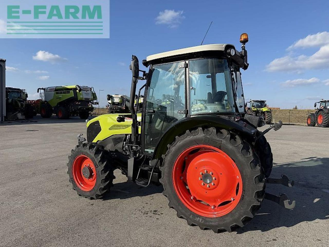 Tractor CLAAS elios 320