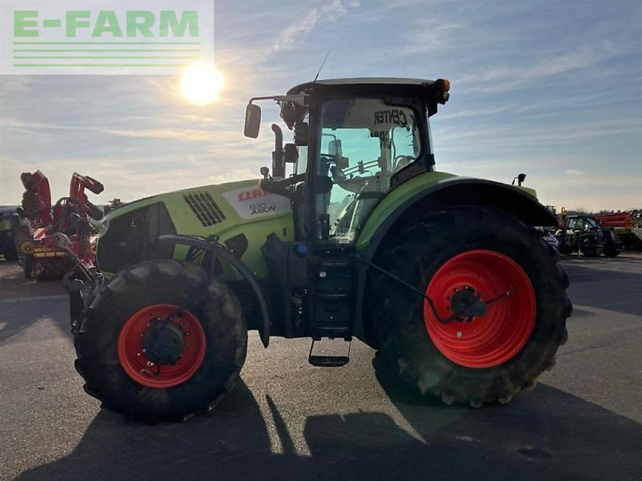 Tractor CLAAS gebr. traktor axion 830