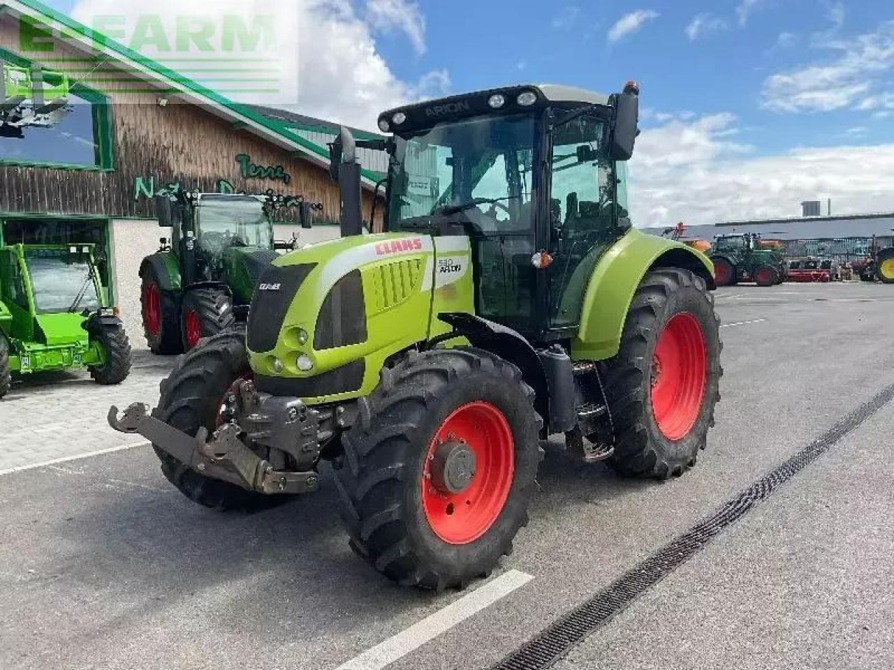 Tractor CLAAS marque claas