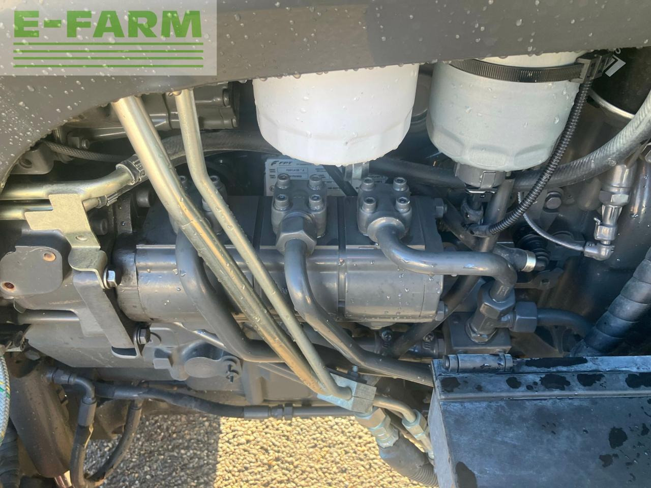 Tractor CLAAS nexos 220 ve cabine 4rm VE