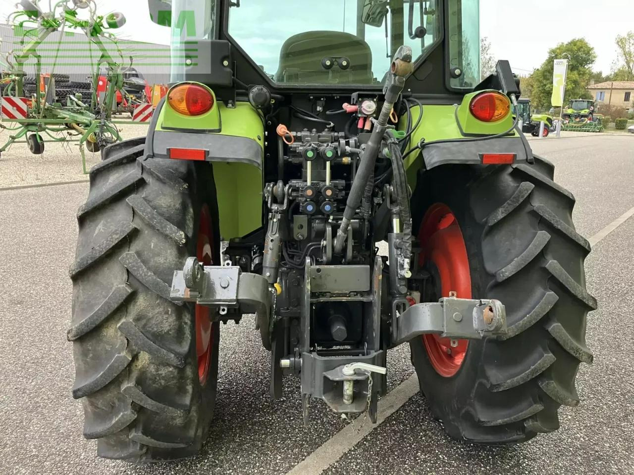 Tractor CLAAS nexos 220 vl VL