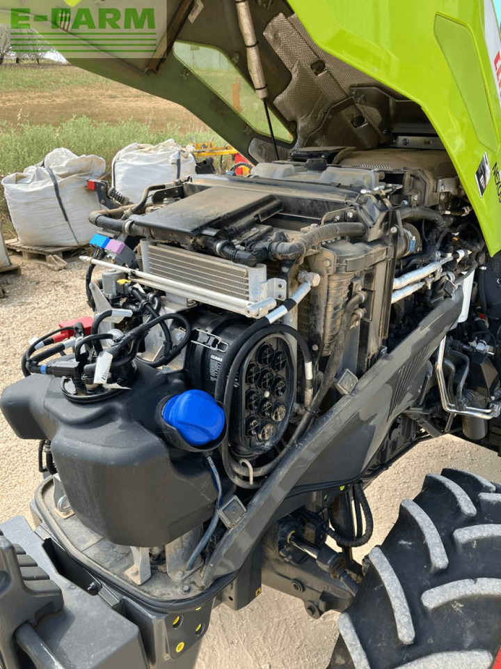 Tractor CLAAS nexos 230 m