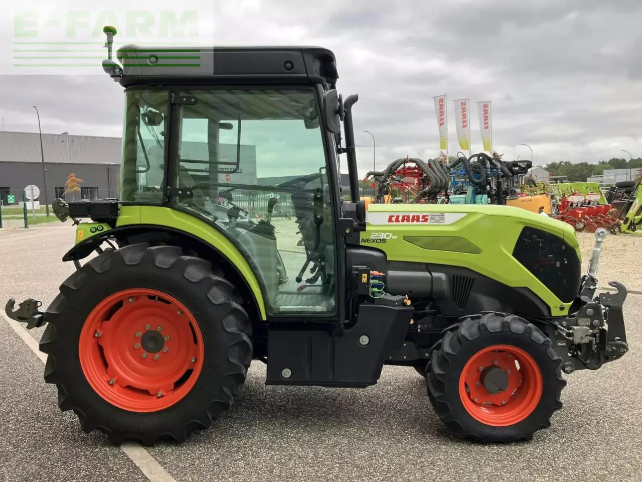 Tractor CLAAS nexos 230 m