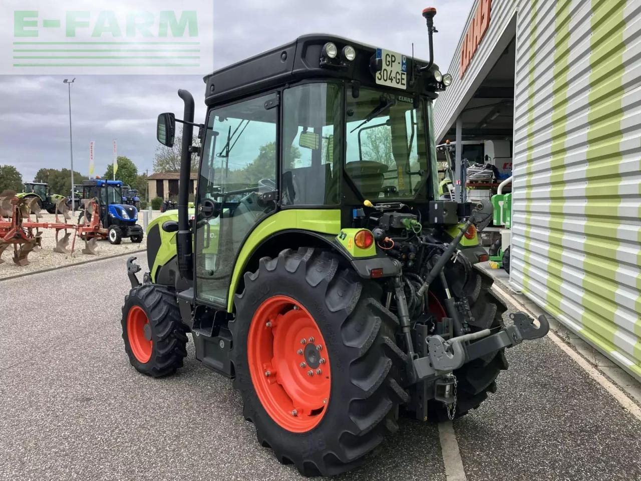 Tractor CLAAS nexos 230 m
