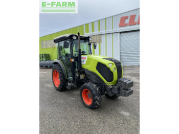 Tractor CLAAS nexos 230 ve