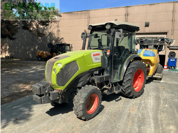 Tractor CLAAS nexos 230 ve VE