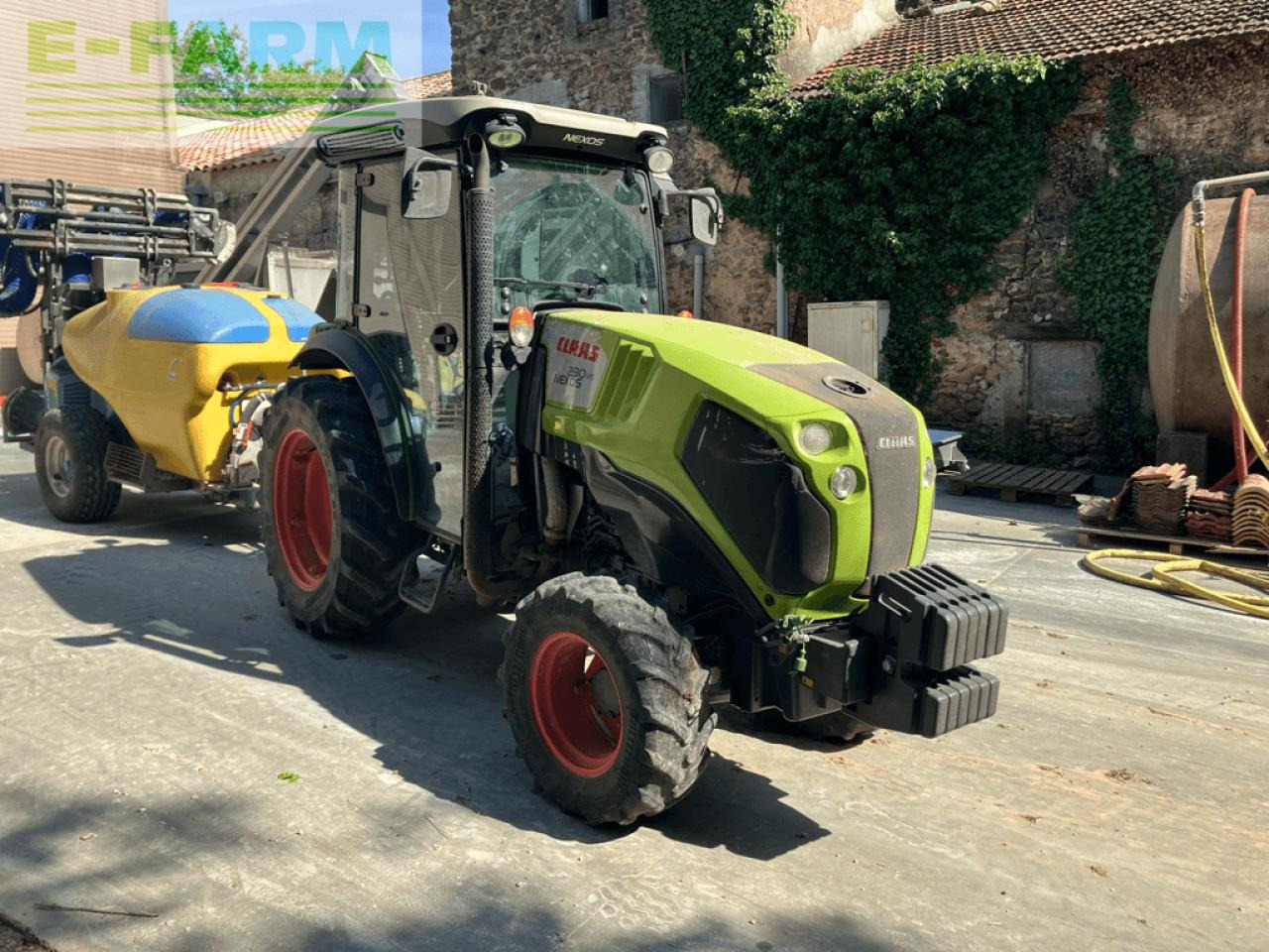 Tractor CLAAS nexos 230 ve VE