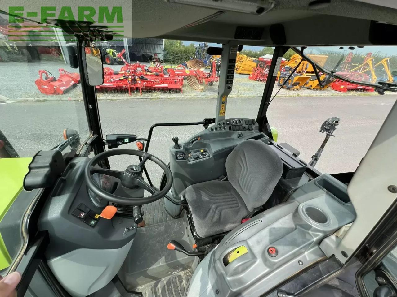 Tractor CLAAS nexos 230 vl VL