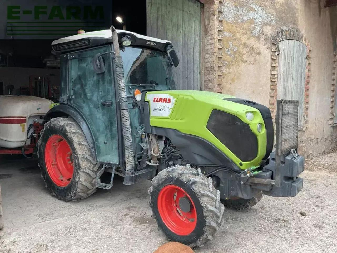Tractor CLAAS nexos 230 vl ls 30+ VL
