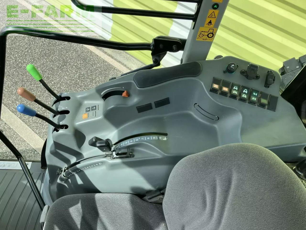 Tractor CLAAS nexos 230 vl proactiv isc* VL