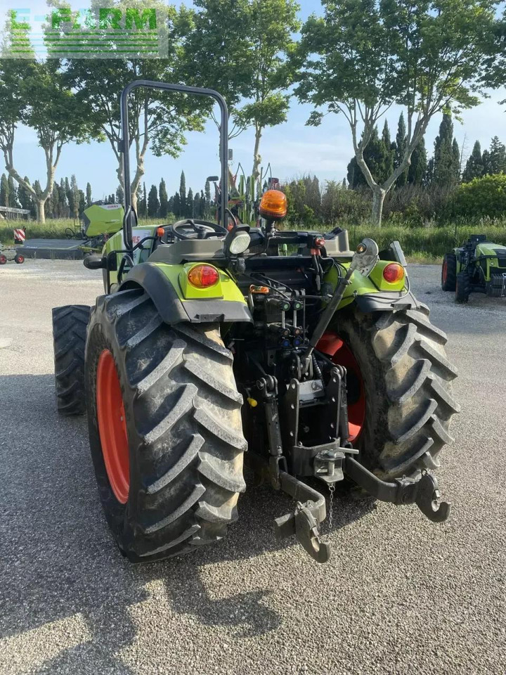 Tractor CLAAS nexos 240 f arceau 4rm F