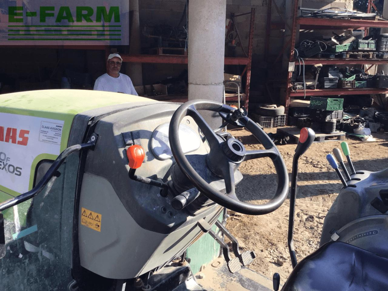 Tractor CLAAS nexos 240 f arceau F