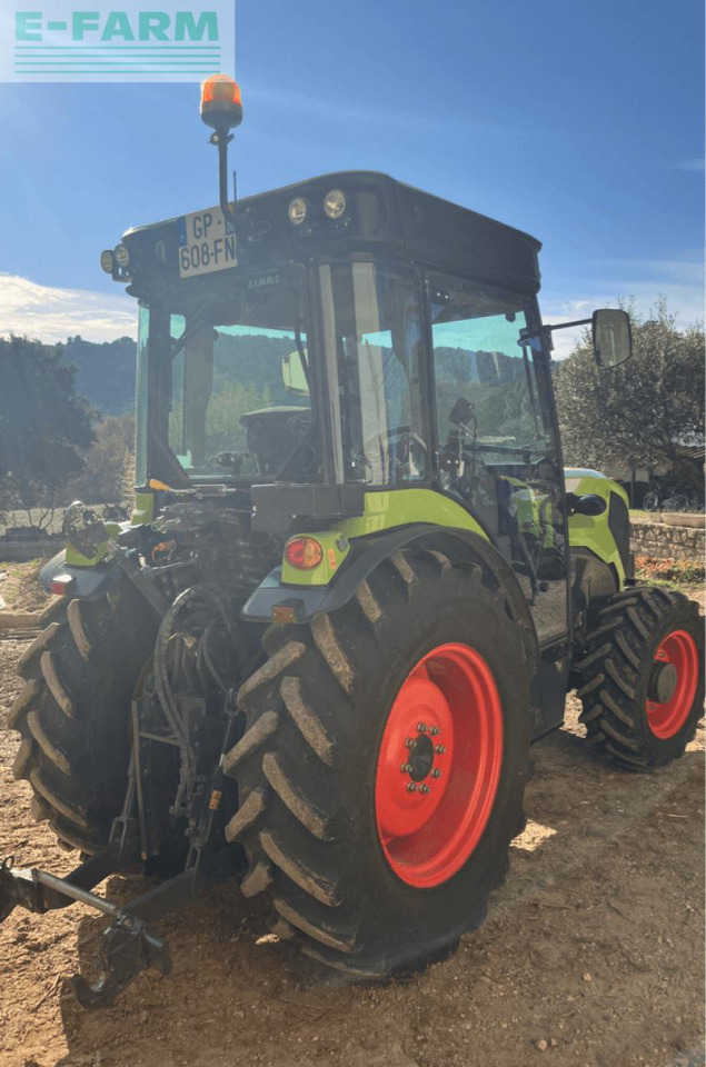 Tractor CLAAS nexos 240 l cabine