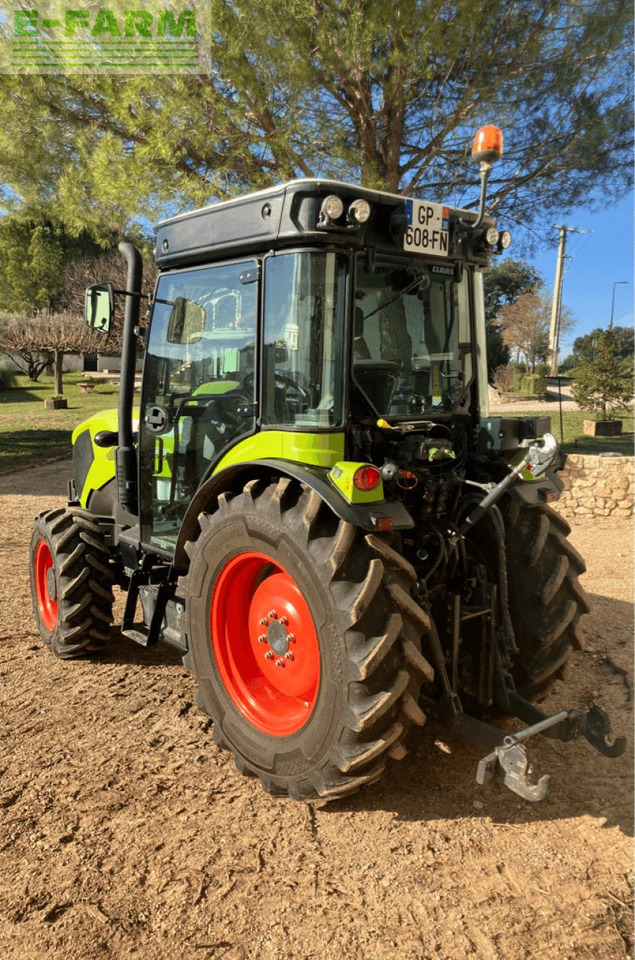 Tractor CLAAS nexos 240 l cabine