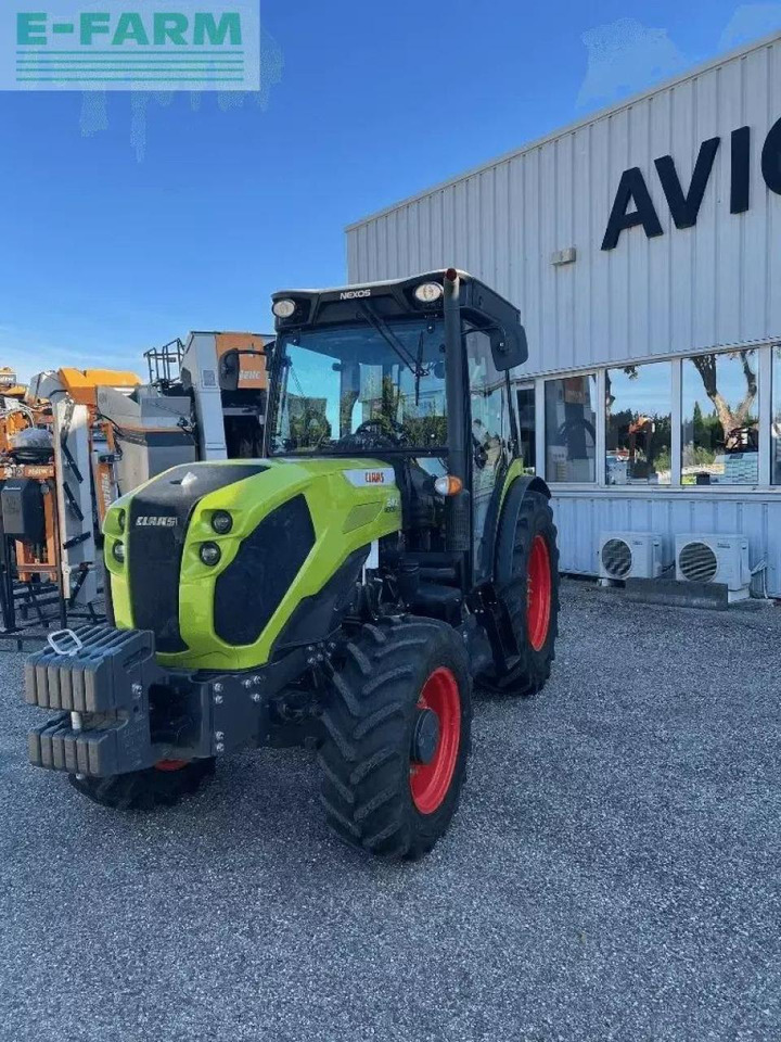 Tractor CLAAS nexos 240 l cabine tradition