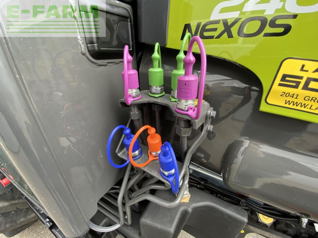 Tractor CLAAS nexos 240 l comfort