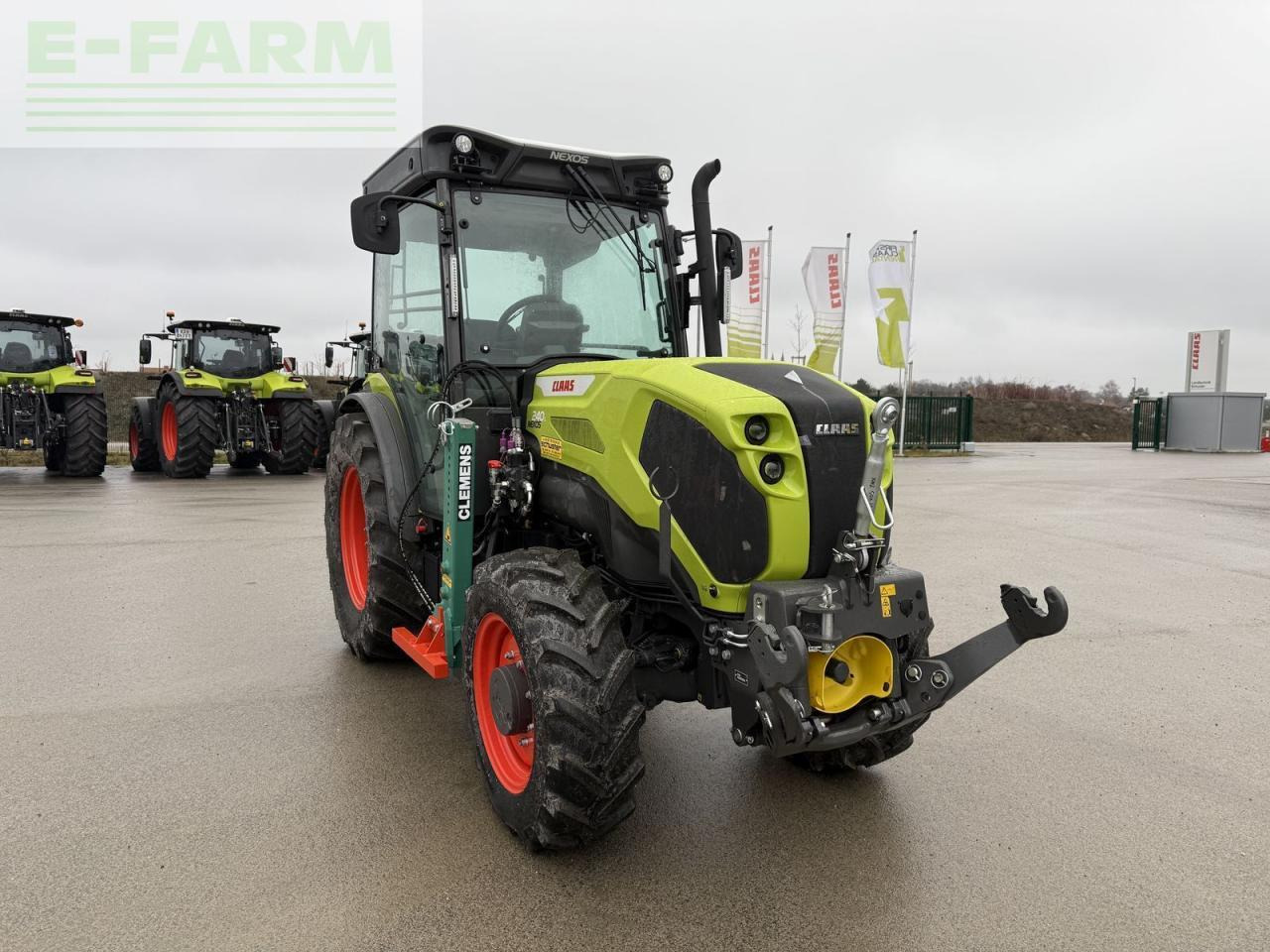 Tractor CLAAS nexos 240 l comfort