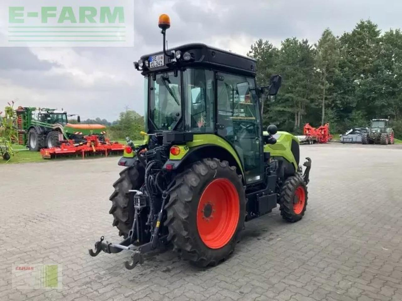 Tractor CLAAS nexos 240 s advanced