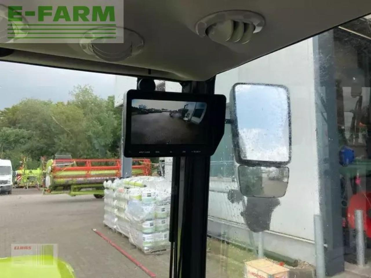 Tractor CLAAS nexos 240 s advanced