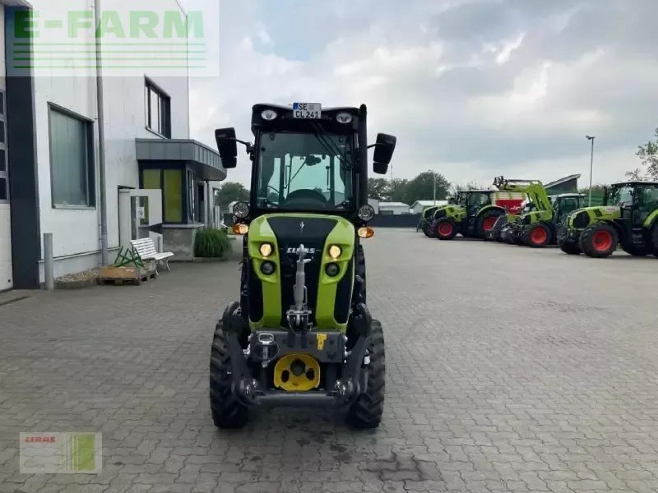 Tractor CLAAS nexos 240 s advanced