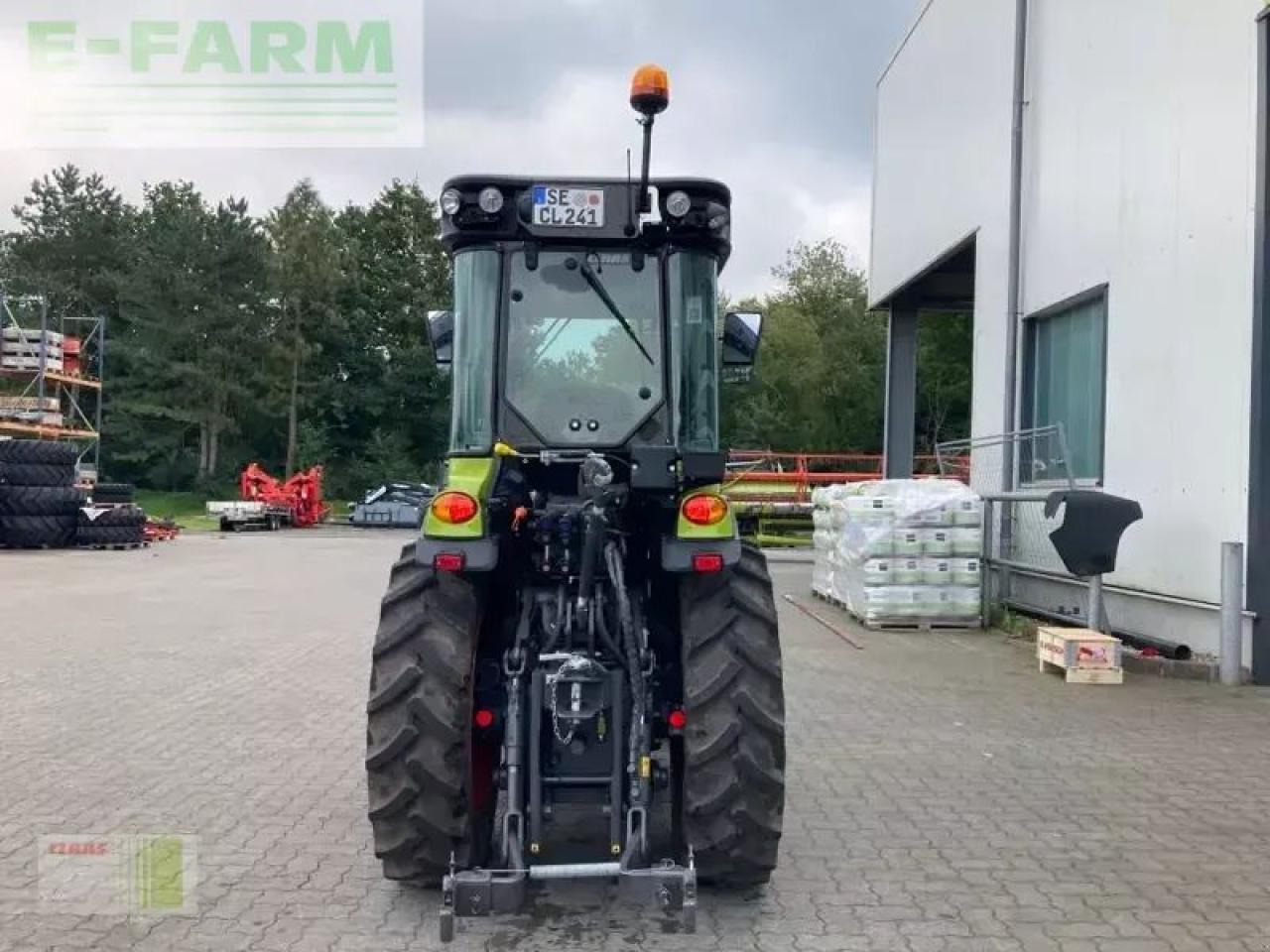 Tractor CLAAS nexos 240 s advanced