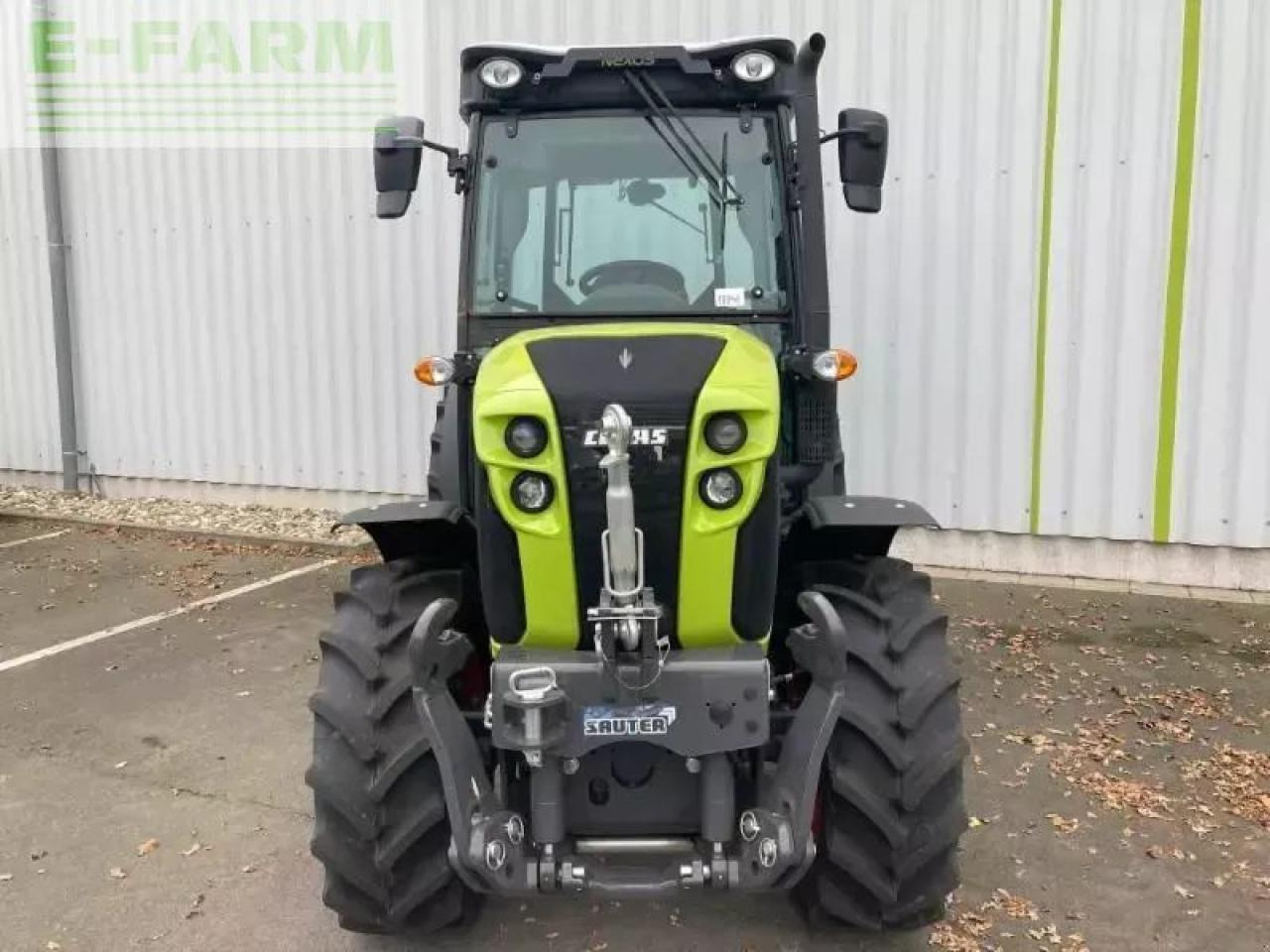 Tractor CLAAS nexos 260 l