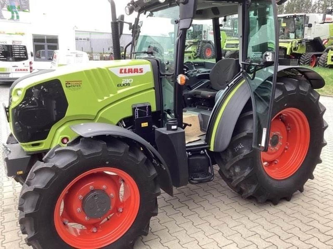 Tractor CLAAS traktor elios 210 kabine adva.