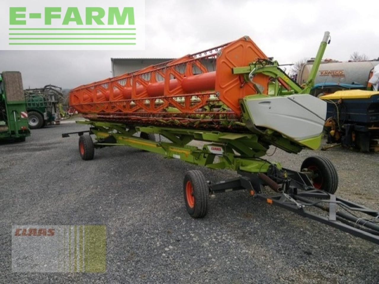Tractor CLAAS v 900 + tw