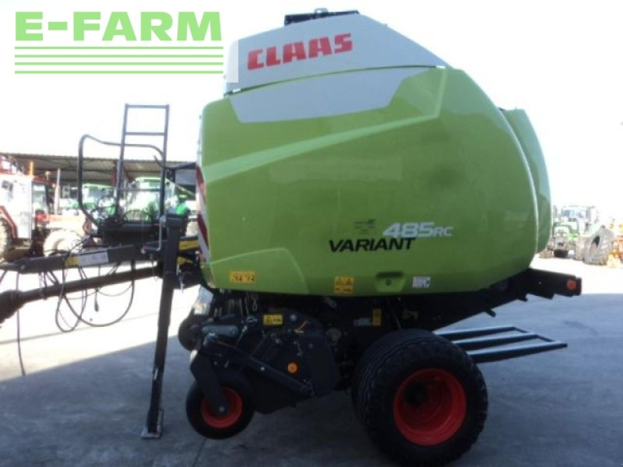 Tractor CLAAS variant 485 rc
