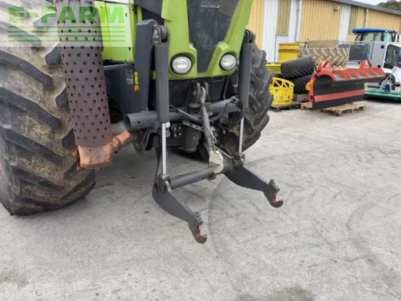 Tractor CLAAS xerion 3300