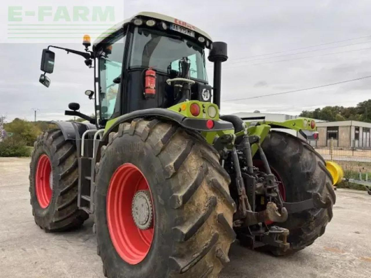 Tractor CLAAS xerion 3300