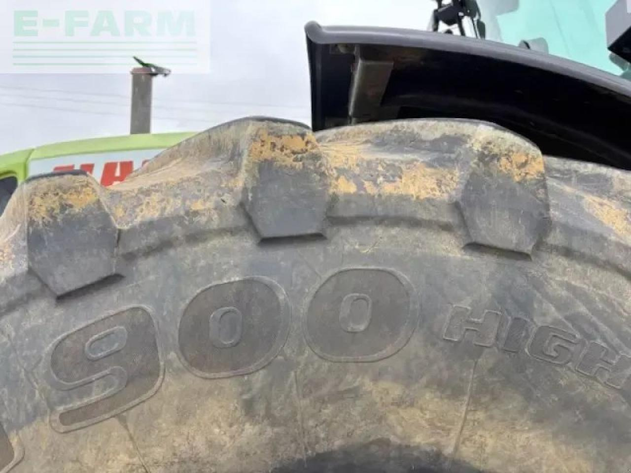 Tractor CLAAS xerion 3300