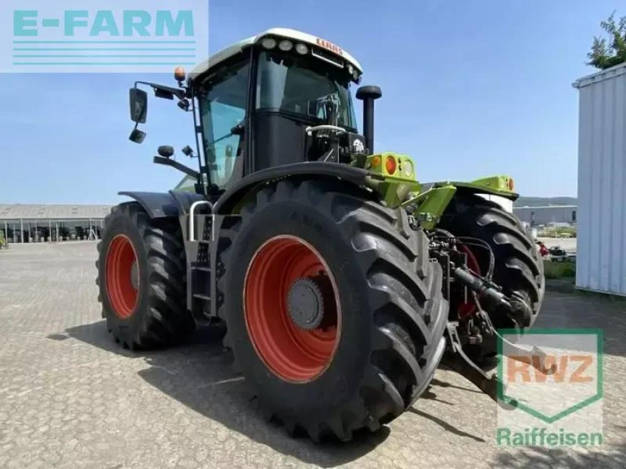 Tractor CLAAS xerion 3300 trac vc TRAC VC