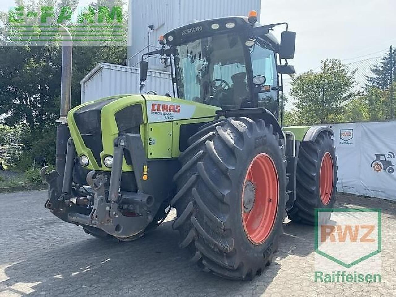 Tractor CLAAS xerion 3300 trac vc TRAC VC