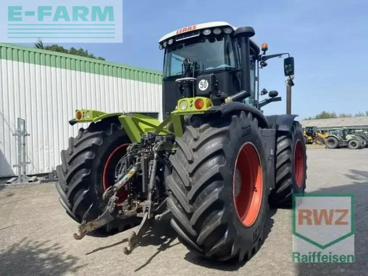 Tractor CLAAS xerion 3300 trac vc TRAC VC