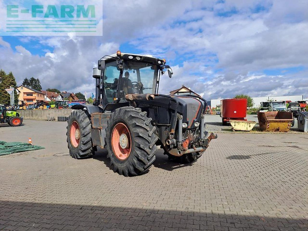 Tractor CLAAS xerion 3300 trac vc TRAC VC