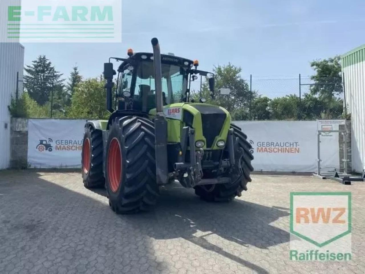 Tractor CLAAS xerion 3300 trac vc TRAC VC