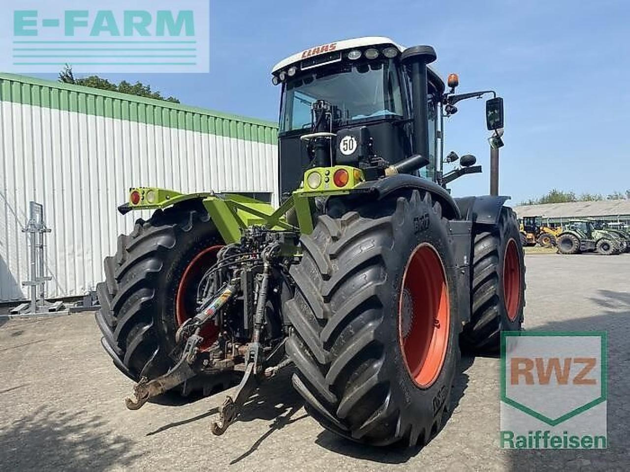 Tractor CLAAS xerion 3300 trac vc TRAC VC