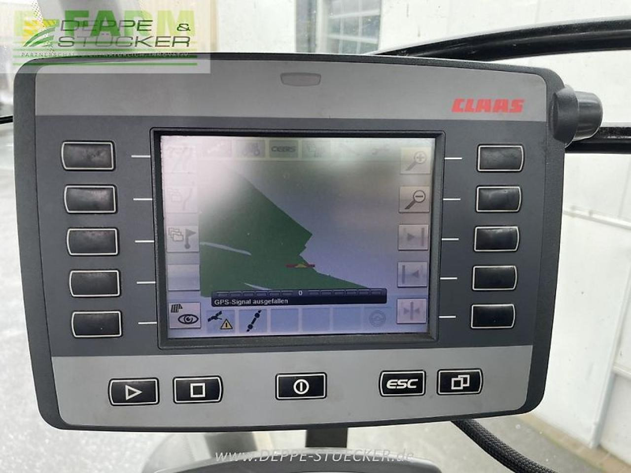 Tractor CLAAS xerion 3800 saddle trac SADDLE TRAC