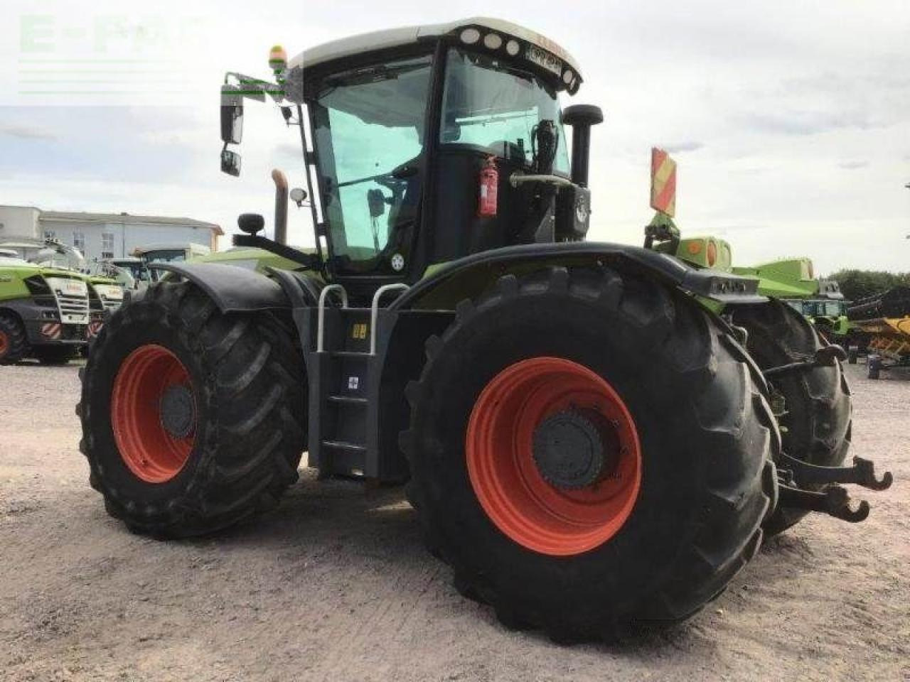 Tractor CLAAS xerion 3800 trac vc TRAC VC