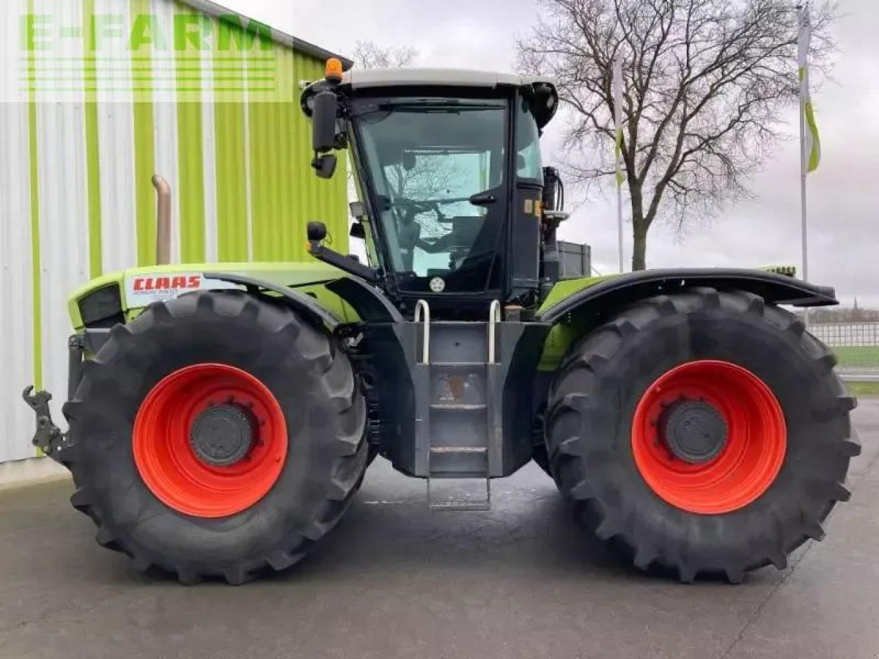 Tractor CLAAS xerion 3800 trac vc TRAC VC