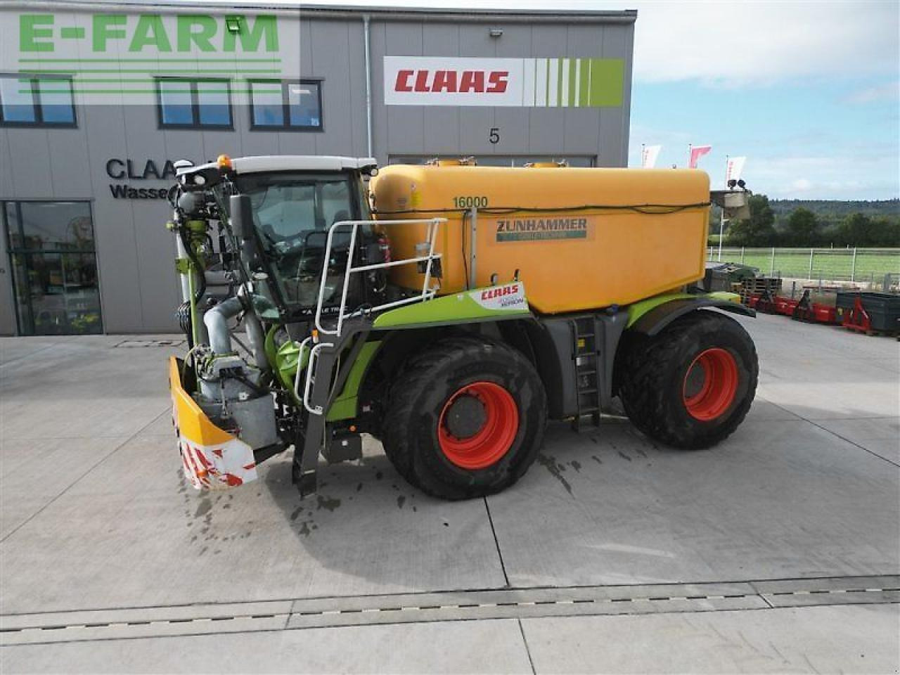 Tractor CLAAS xerion 4000 saddle trac SADDLE TRAC