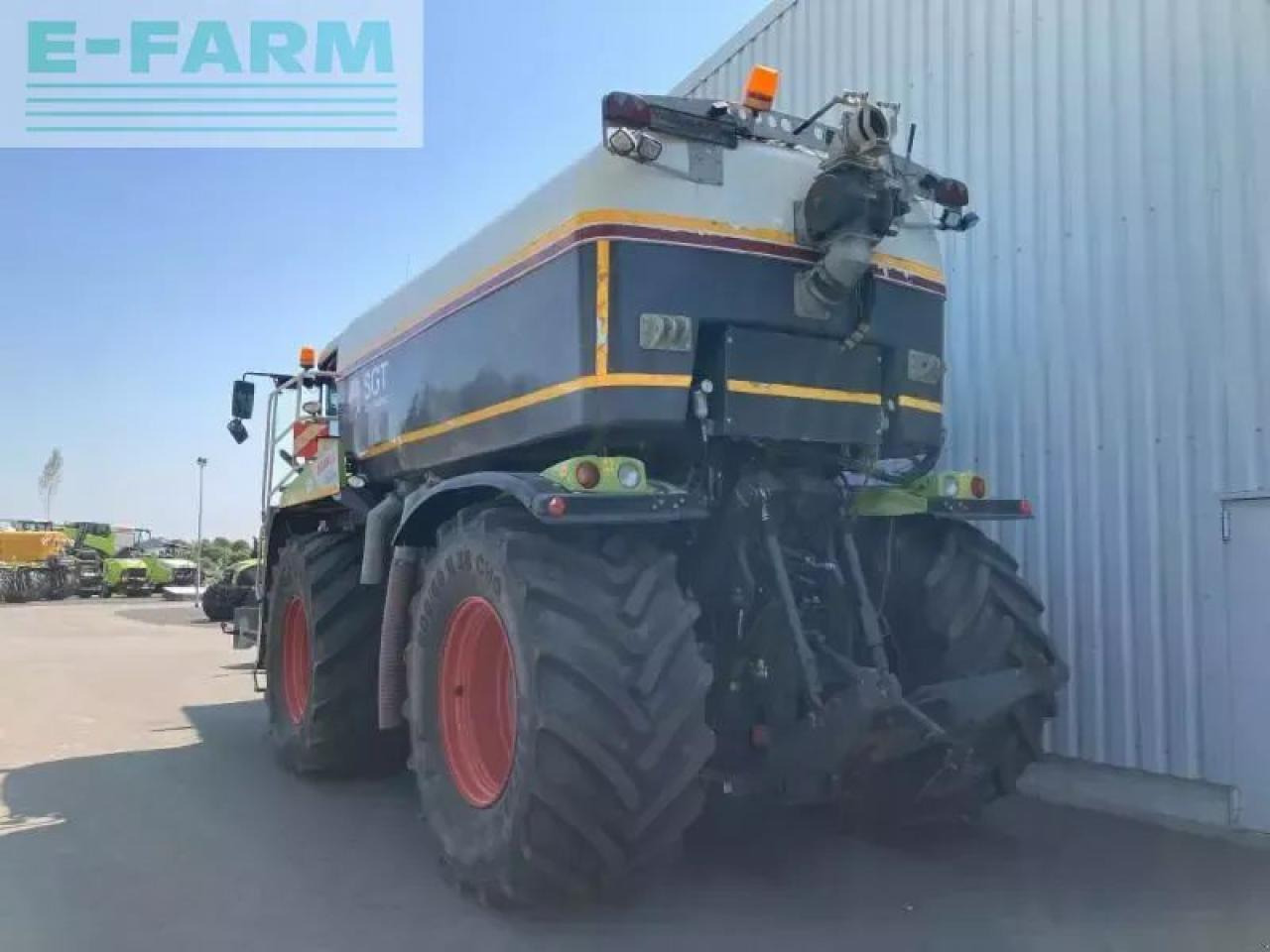 Tractor CLAAS xerion 4000 saddle trac SADDLE TRAC